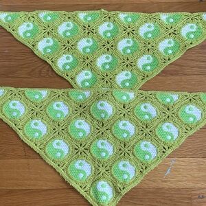 urban outfitters bandana tops